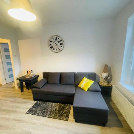 Ferienwohnung Apartament Oliwia Jelenia Góra Exterior foto